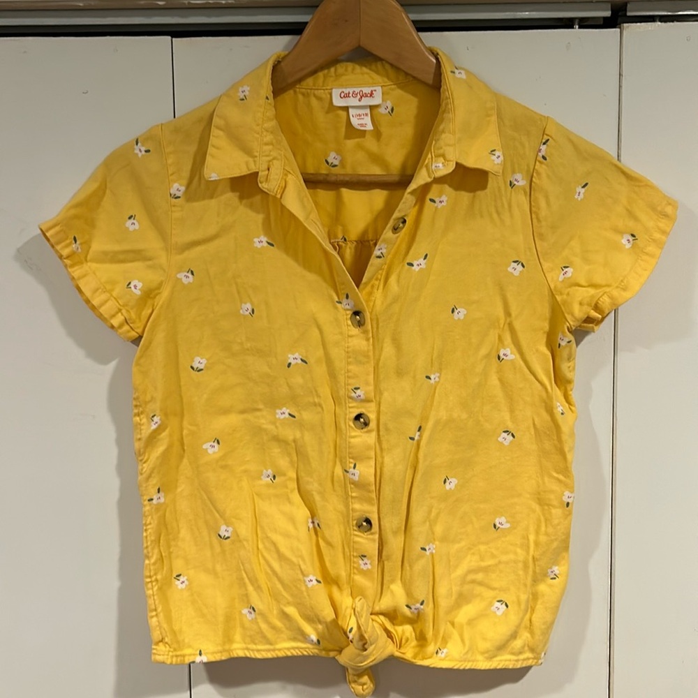 Cat & Jack Top 🌼